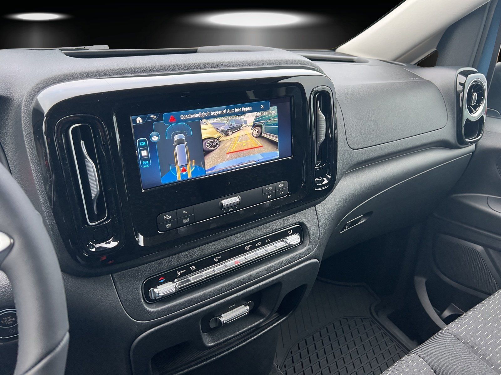 Fahrzeugabbildung Mercedes-Benz Vito 119 CDI Tourer SELECT Lang