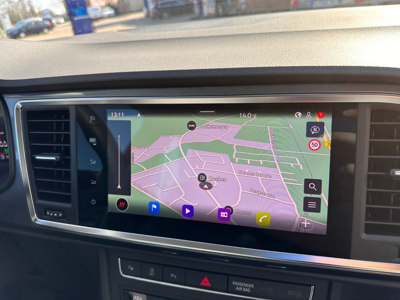 Fahrzeugabbildung SEAT Ateca 1.5 TSI Style DSG AHK/Navi/ACC/LED/SHZ/APP