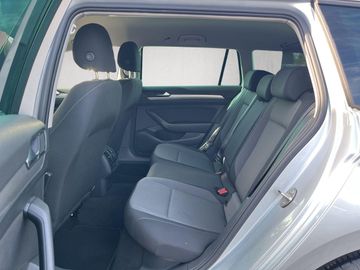 Volkswagen Passat Variant - 10