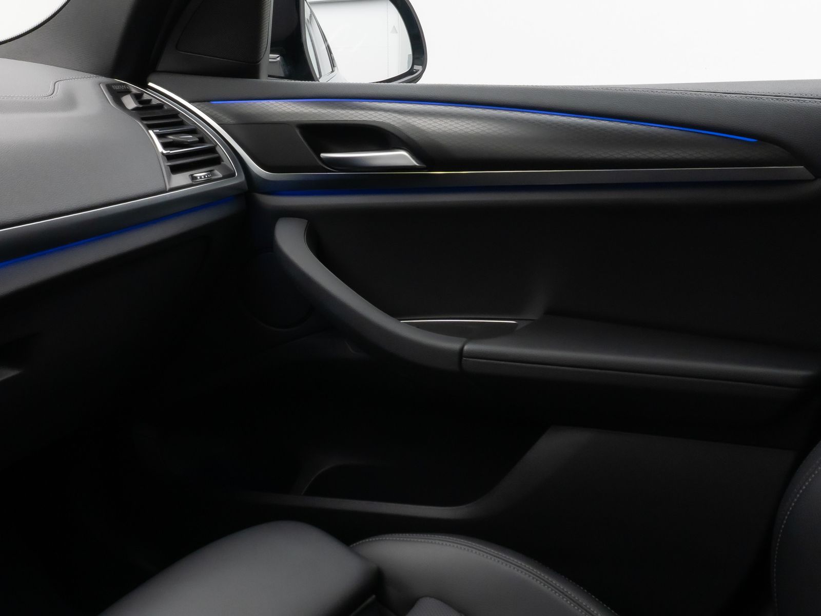 Fahrzeugabbildung BMW X3 M40d Kamera Laser HUD DAB H/K AHK Komfort 20"