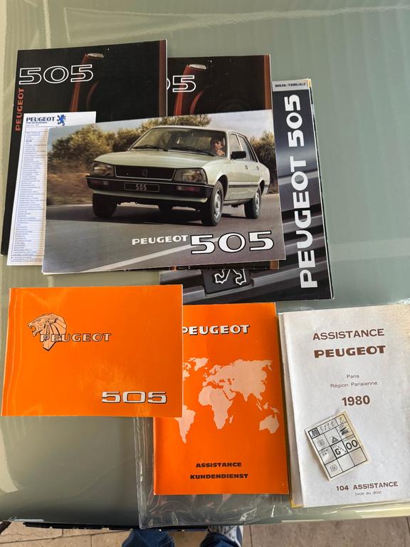 Peugeot 505