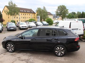 Volkswagen Golf VIII Variant 1.5 TSI Move KLIMA LED ALU