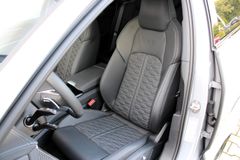 AUDI RS6 Avant /DYNAMIK+/ B&O/ STANDHZG/ SPORTABGAS AUDI RS6 Avant /DYNAMIK+/ B&O/ STANDHZG/ SPORTABGAS