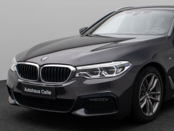 Fahrzeugabbildung BMW 520d xDr Tour HUD DAB Komfortzugang HI-FI