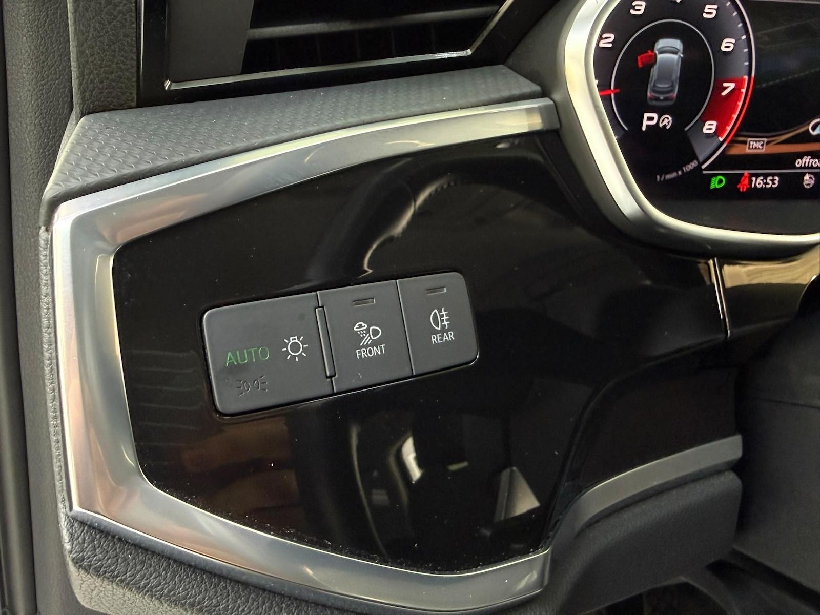 Audi Q3 40 TFSI S-tronic Quattro Standheiz. LED ACC