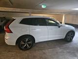 Volvo XC60 D4 AWD R Design Geartronic R Design - Volvo XC60 mit Diesel-Antrieb: Geländewagen, Awd R Design