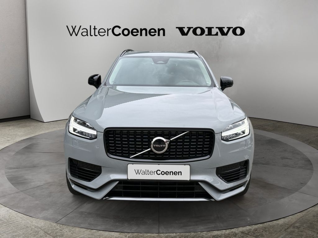 VOLVO XC90 T8 AWD Plug-in Hybrid Plus Dark AHK semi el VOLVO XC90 T8 AWD Plug-in Hybrid Plus Dark AHK semi el