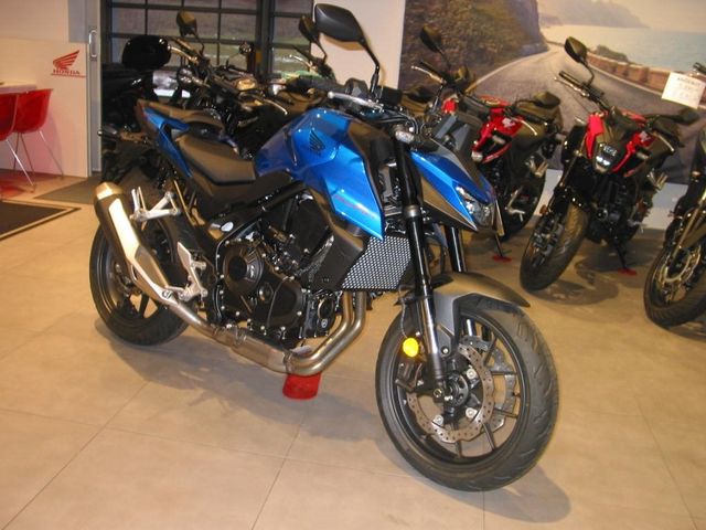 Honda CB750 Hornet *Aktion Führerscheinzuschuß