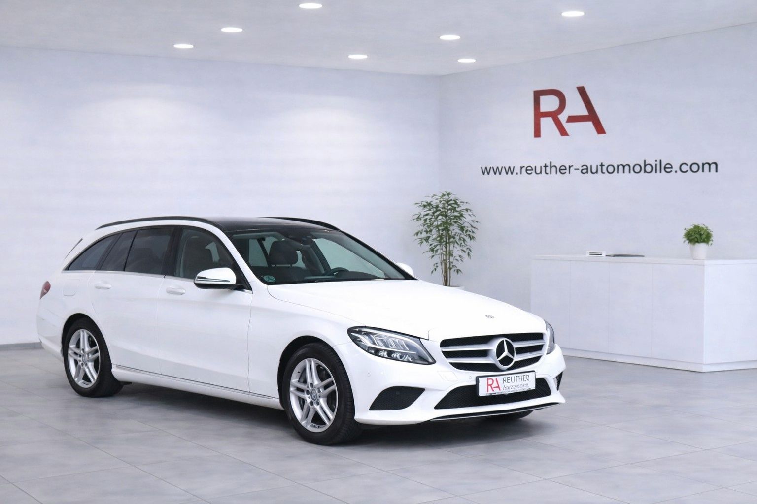MERCEDES-BENZ C 220 T d RFK*LED*NAVI*COMAND