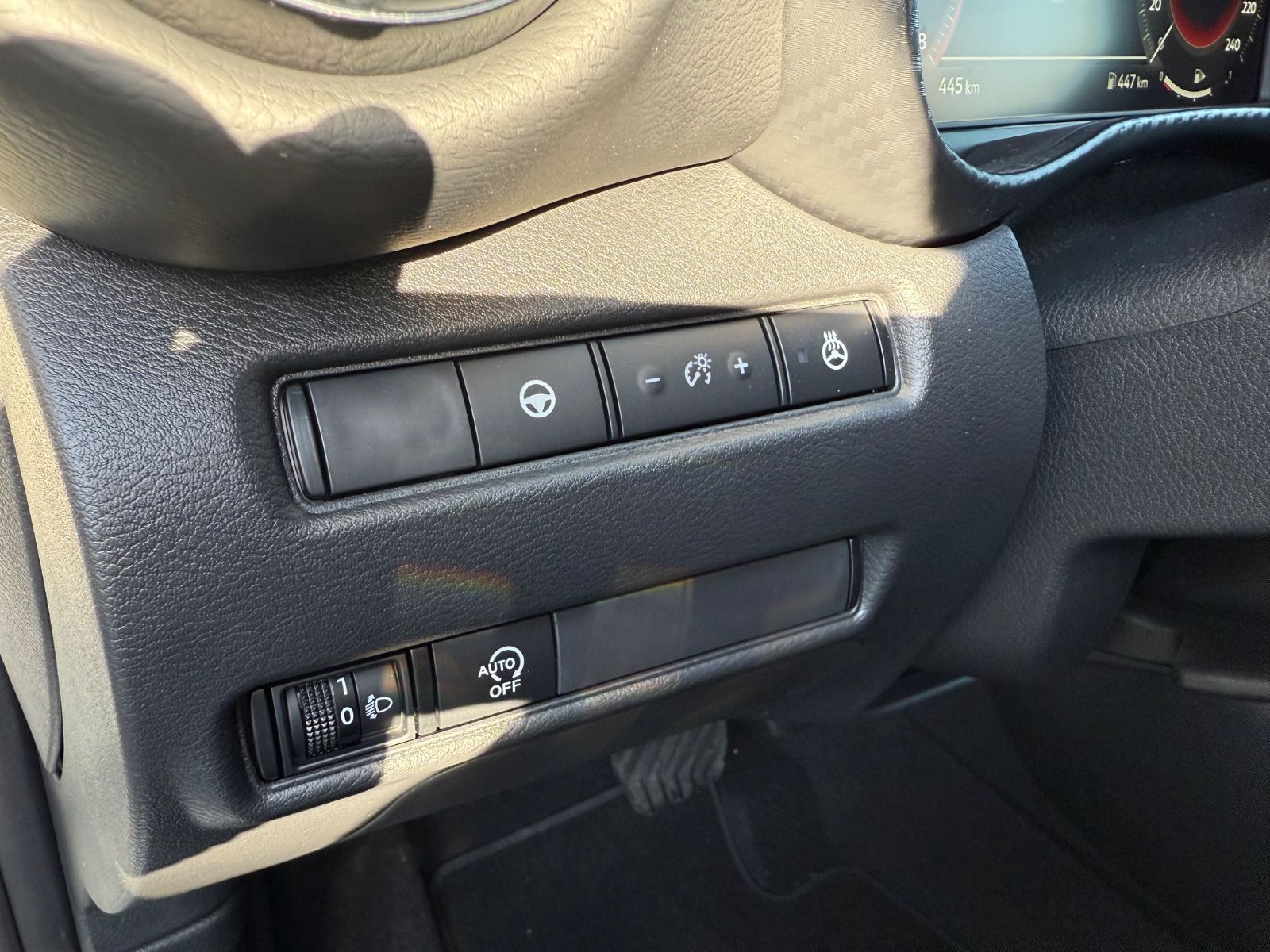 Fahrzeugabbildung Nissan Juke Tekna - Autom., Leder, Winter-Paket