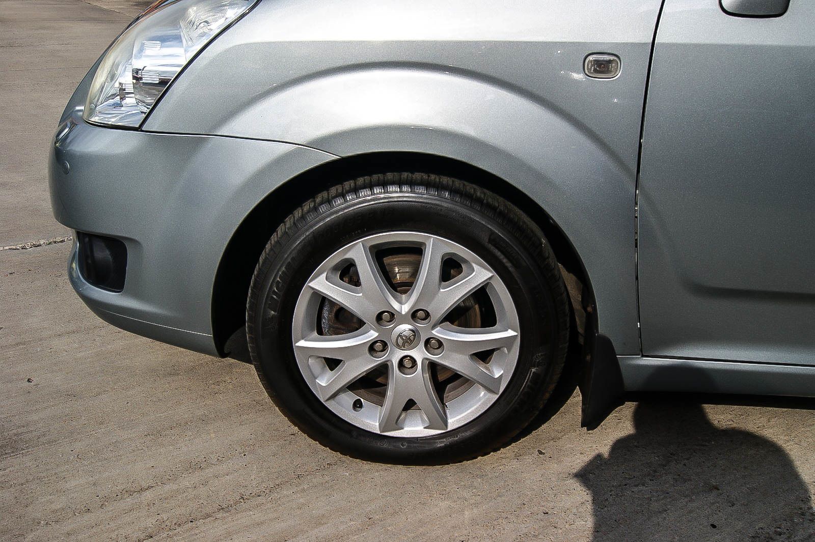 Fahrzeugabbildung Toyota Corolla Verso 1.8 Team 7-SITZER FAMILIENBESITZ