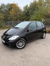 Mercedes-Benz Mercedes Benz A160 Blue Efficiency w169 - Mercedes-Benz A 160 Gebrauchtwagen in Stuttgart