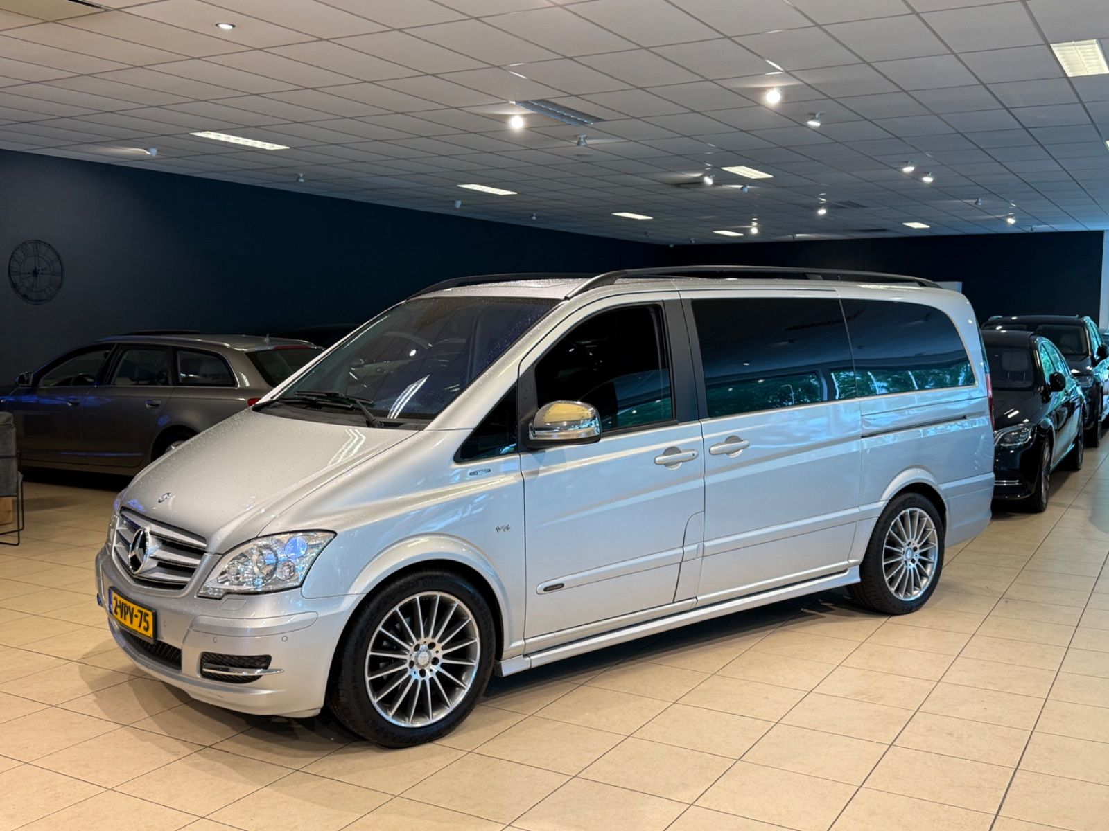 Mercedes Viano - 1
