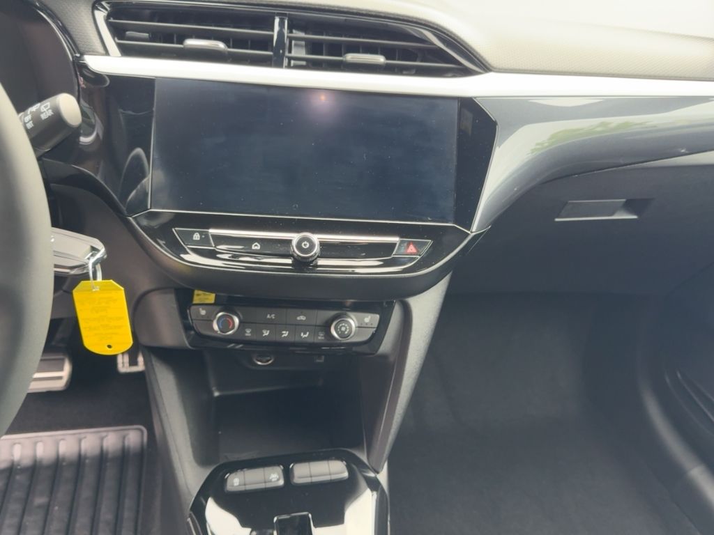 Fahrzeugabbildung Opel Corsa GS Hybrid, Allwetterreifen, Rückfahrkamera