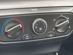 Fahrzeugabbildung Hyundai i20 1.0 T-GDI Trend *Kamera*CarPlay*Sitzhzg*DAB*