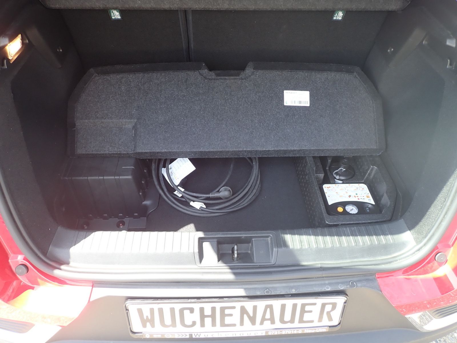 Fahrzeugabbildung Renault Captur Intens E-TECH 160 PlugIn
