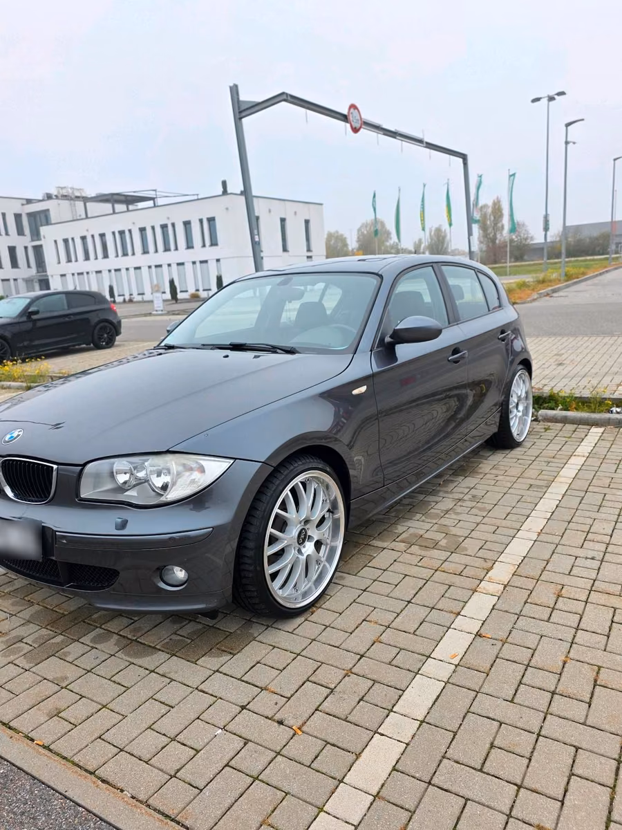 BMW 120