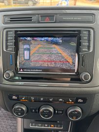 Volkswagen Tiguan - 12