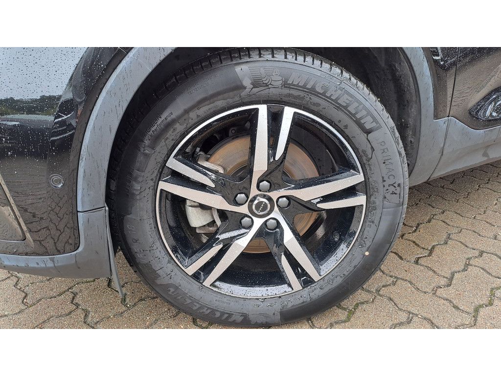 Volvo XC40 B3 Plus Dark 360° ACC H/K KAMERA SHZ foto 2