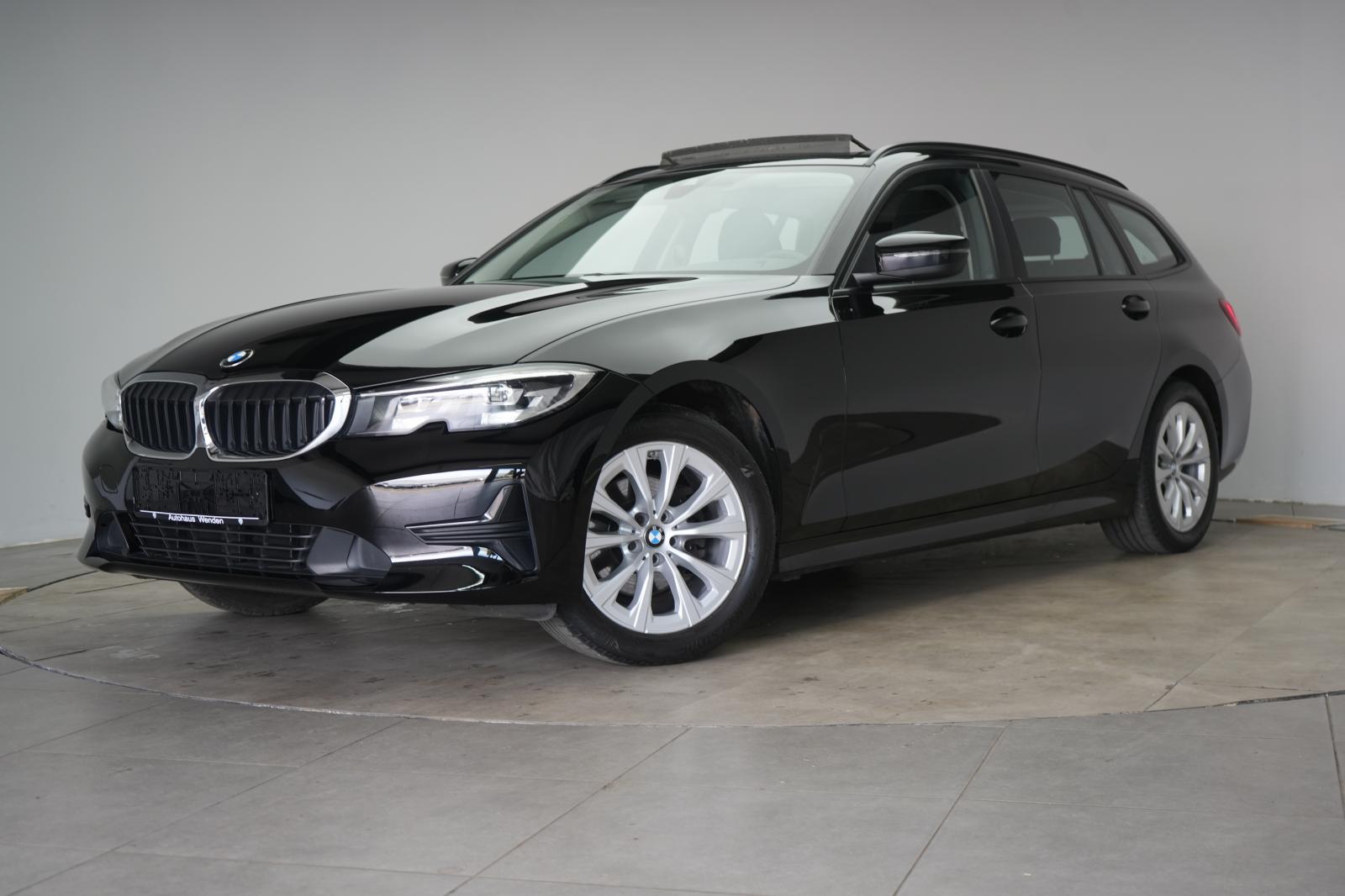 BMW 320 i Touring M Sport Carplay/Temp/Pano/AHK