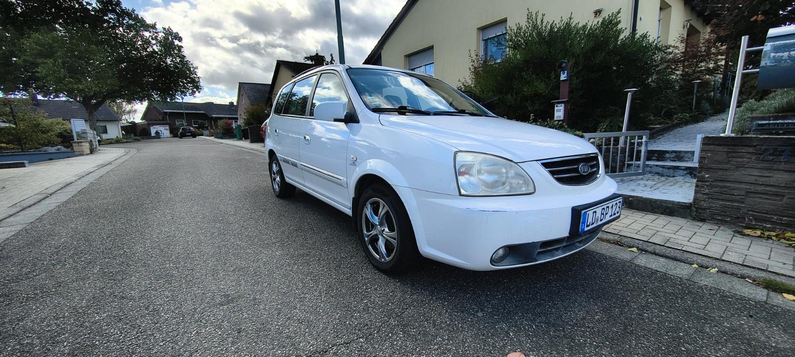 Kia Carens