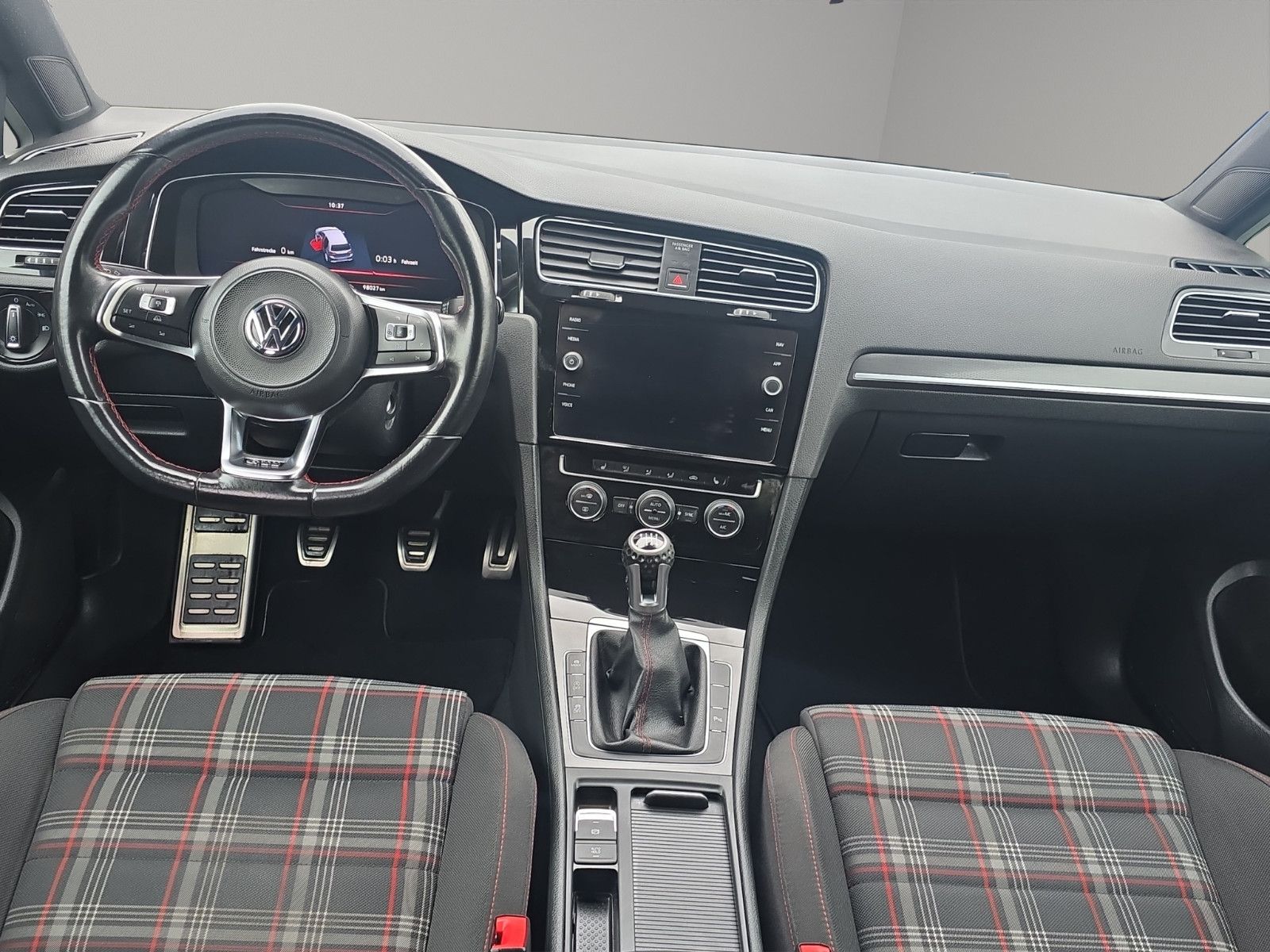 Fahrzeugabbildung Volkswagen Golf VII GTI PERFORMENCE+LED+DIGITAL TACHO+PDC