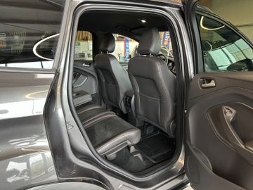 Ford Kuga ST-Line *Navi*BiXenon*ParkAss.*AHK*