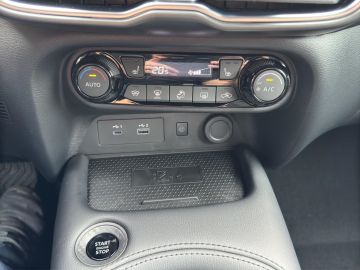 Nissan Juke N-Connecta 1.0 DIG-T °LED°Navi°SHZ°AAC°BF°