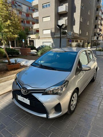 Toyota Yaris 1.0 5 porte Active