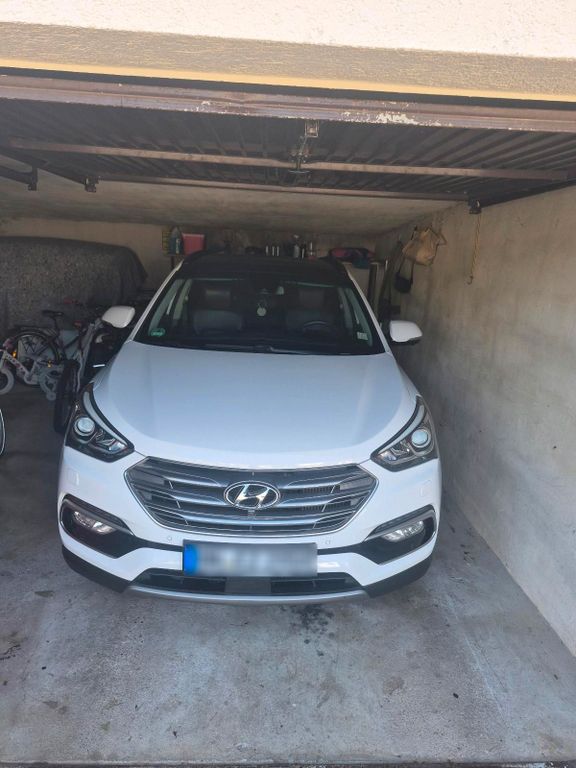 Image of Hyundai SANTA FE
