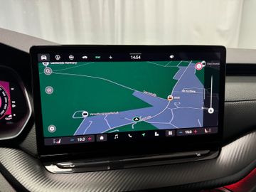 Fahrzeugverkauf 21 Skoda Octavia Combi 1.5 TSI Sportline Matrix AHK