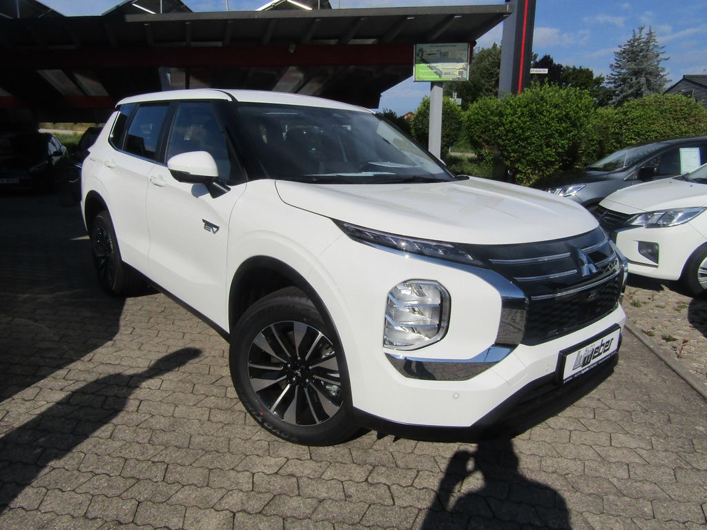 Mitsubishi Outlander 2.4 PHEV 4WD DIAMANT inkl. Wartung