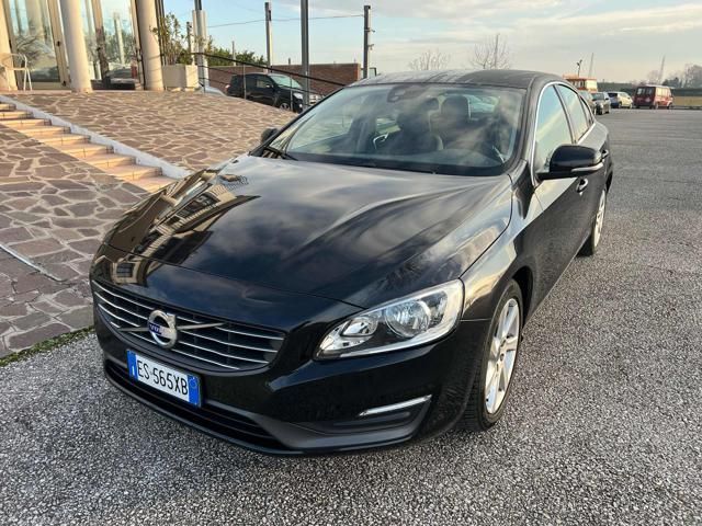 Volvo VOLVO S60 D3 Geartronic Momentum