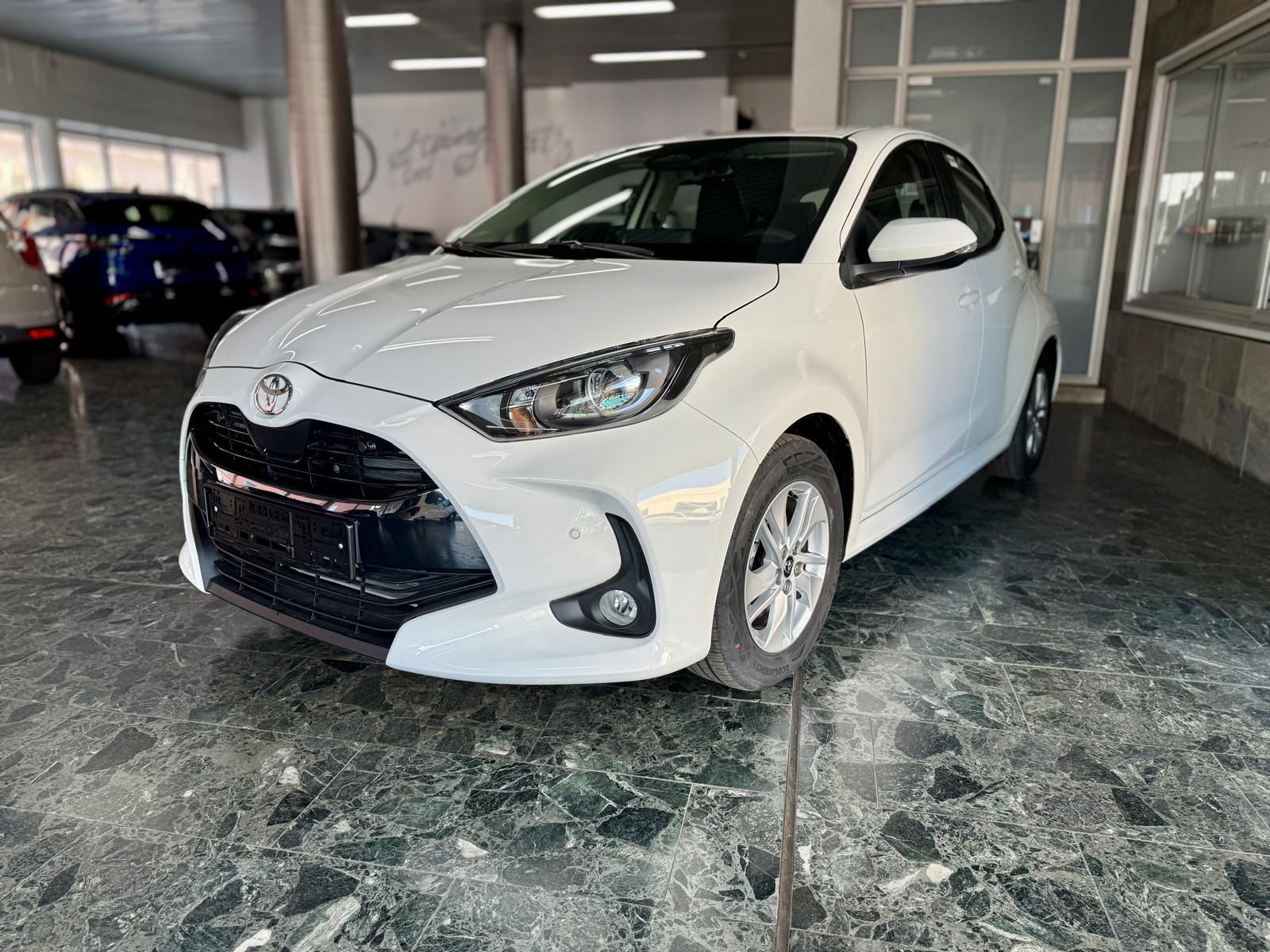 Toyota Yaris - 1