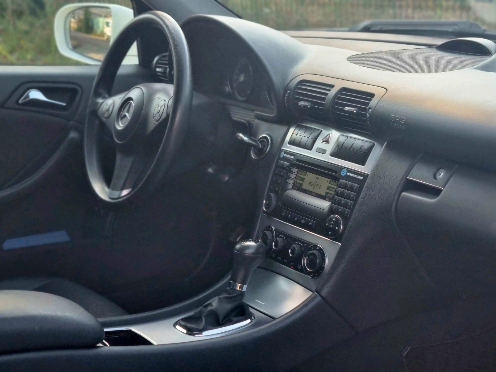 Mercedes-Benz CLC 220 CDI Navi *SHZ*Leder*S-Heft*Tüv Neu*PDC*