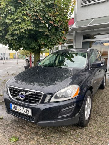 Volvo XC60 D5 AWD Geartronic Summum 