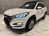 Hyundai TUCSON 2.0 CRDi 135kW Premium 4WD Automatik - Hyundai Unfallwagen