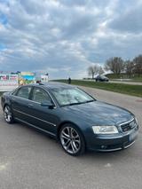 Audi A8 4.2 D3 - Audi A8 mit Benzin-Antrieb: Limousine, 3.2