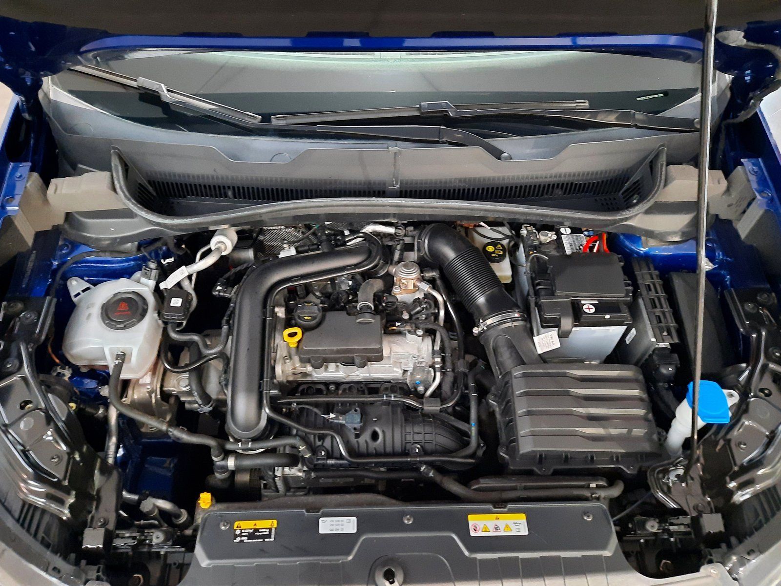 Fahrzeugabbildung Volkswagen T-Cross Life TSI *AHK*Cam*Sitzhzg*PDC*ACC*