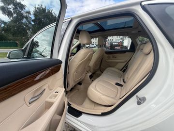 BMW 220 - 11