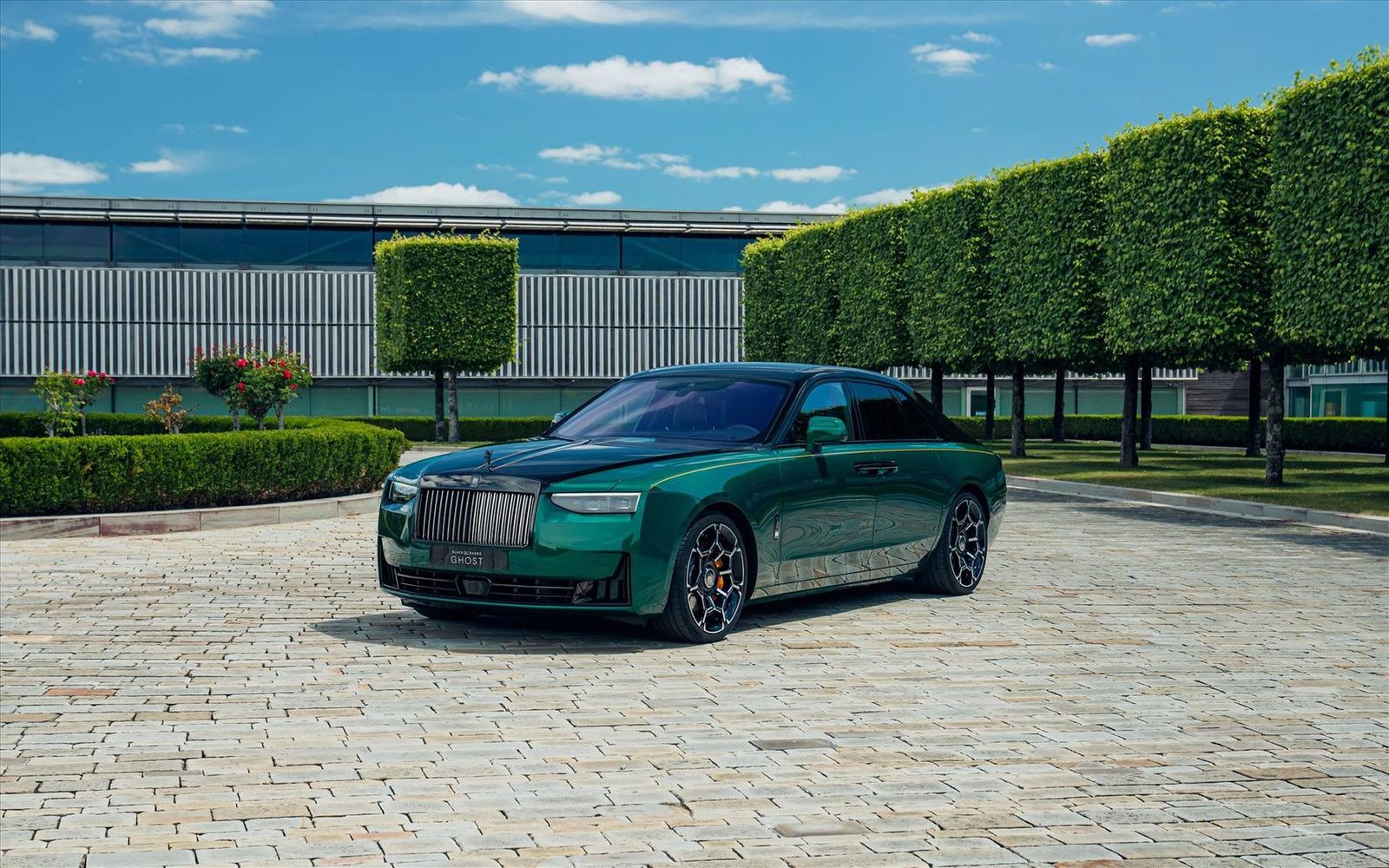 Rolls-Royce Ghost Black Badge Bespoke 1 of 1 FoS
