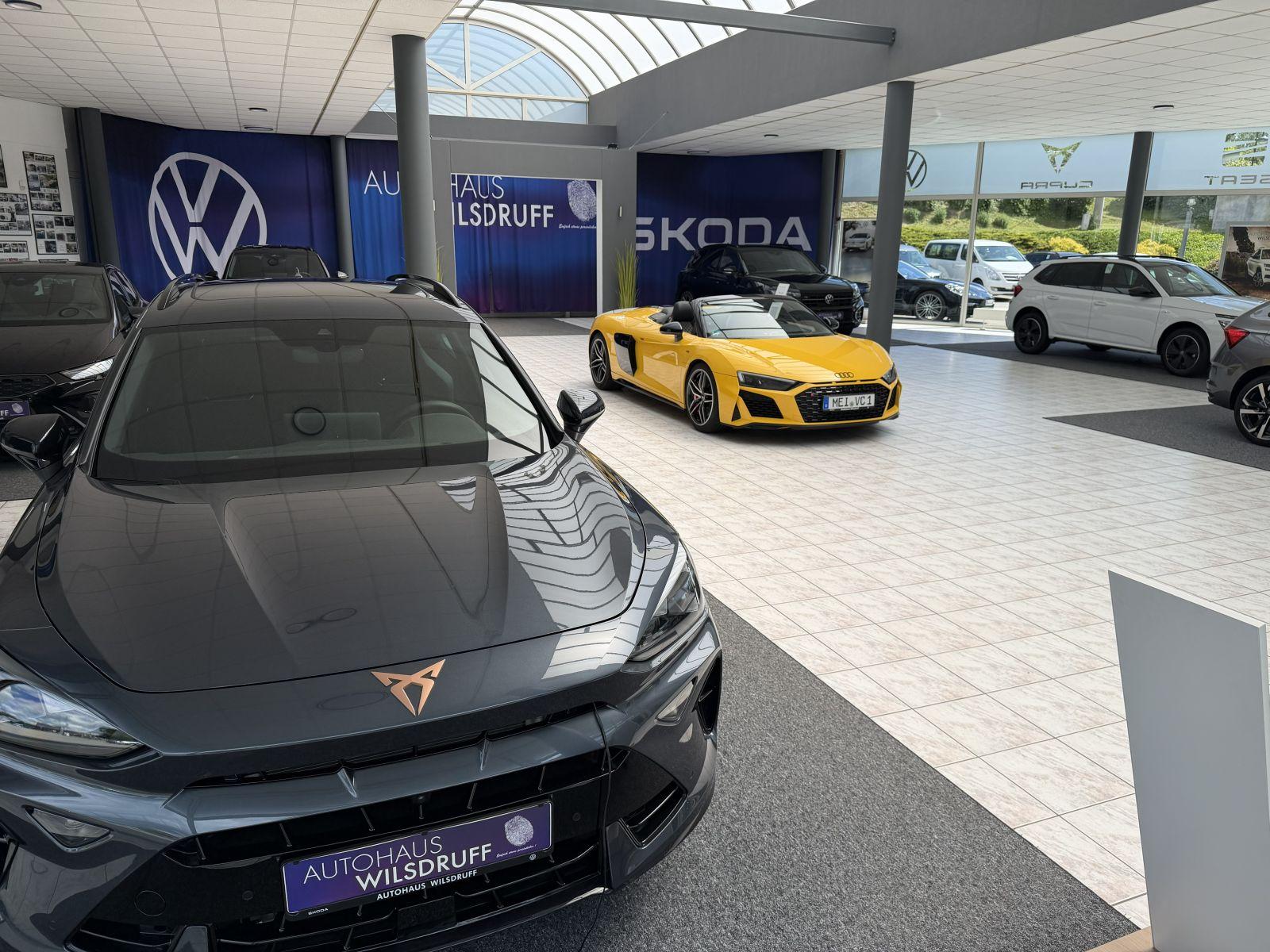 showroom-image-top
