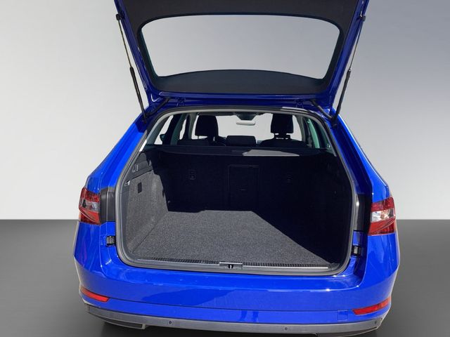 Superb Combi 1.4TSI iV DSG Ambition