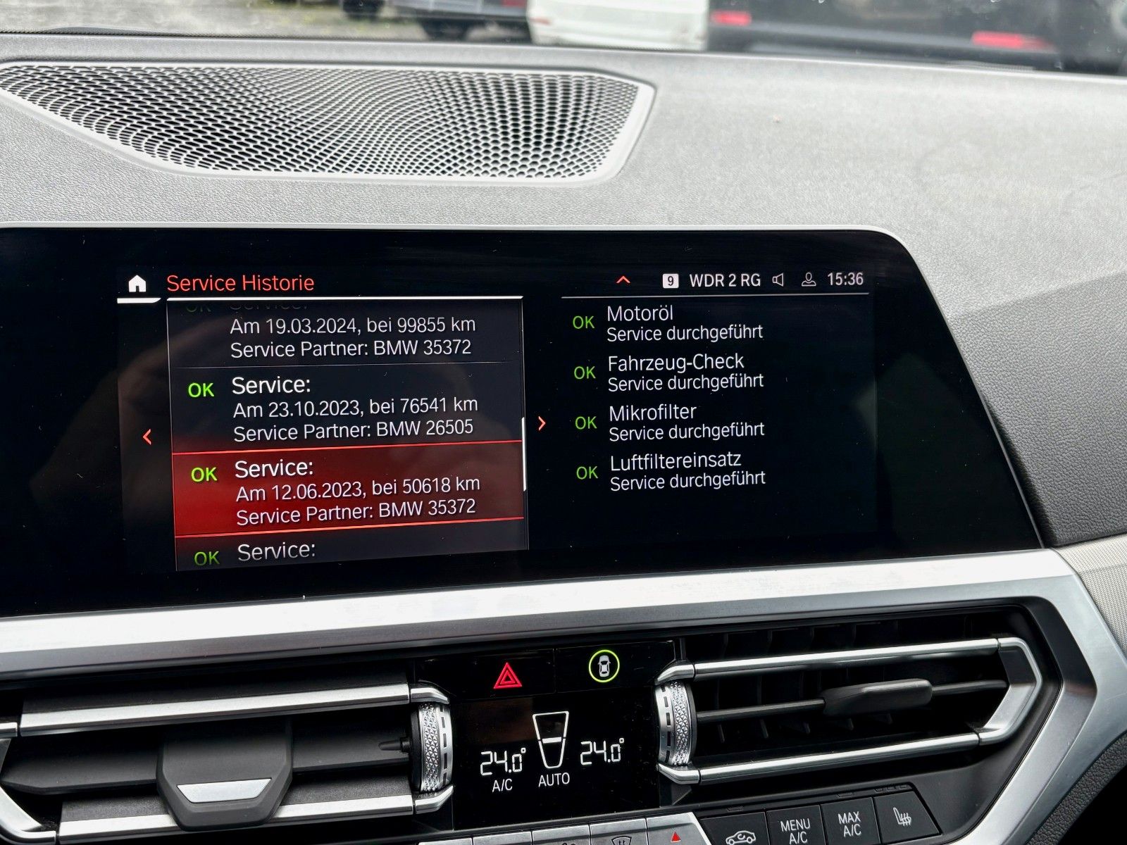 Fahrzeugabbildung BMW 318d Tour Aut. SPORT LINE Navi LED AHK Leder 1HD