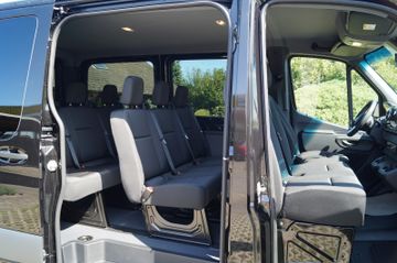 Mercedes-Benz Sprinter 215CDI AUT-9SITZER-STANDHEIZG.-NAVI-AHK