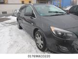 Opel Astra J Sports Tourer Sport  1 HAND - Opel Astra aus 2011: H