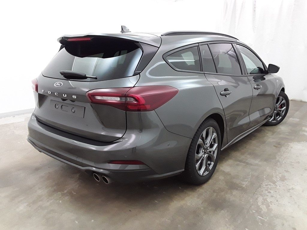 Fahrzeugabbildung Ford Focus Turnier ST-Line X HUD Navi B&O LED