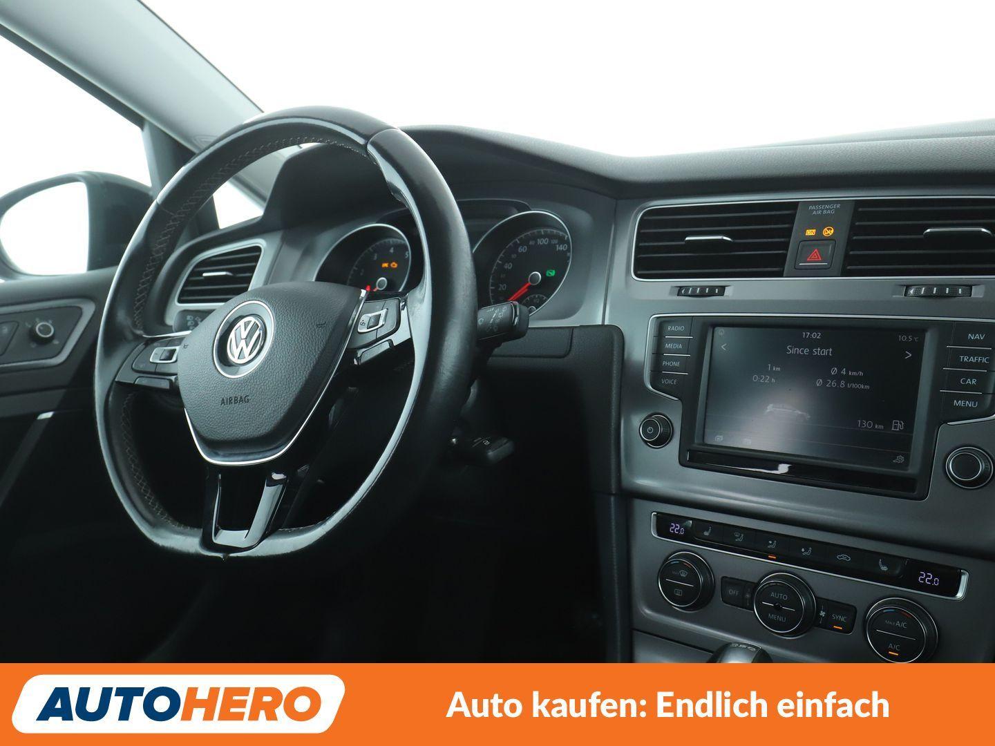 Volkswagen Golf VII 1.2 TSI Lounge Aut.*NAV*BI-XENON*TEMPO*