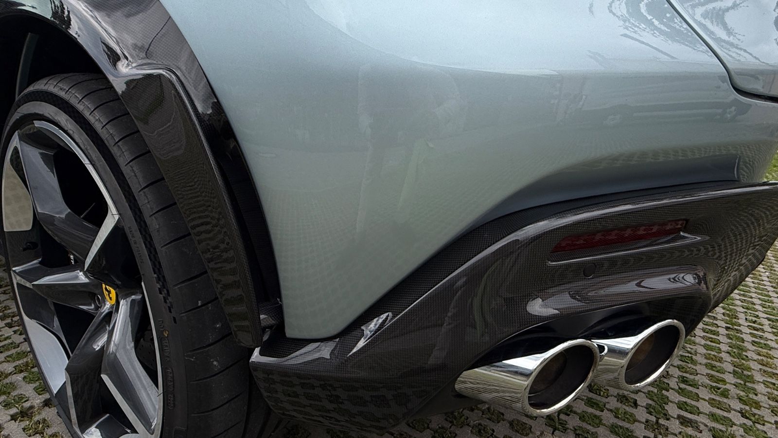 Fahrzeugabbildung Ferrari Purosangue*Voll Carbon*Massage Sitze*JBL*LED
