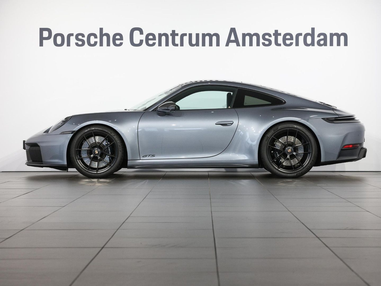 Porsche 992 Carrera 4 GTS imagem 2